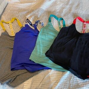 Nike tank bundle